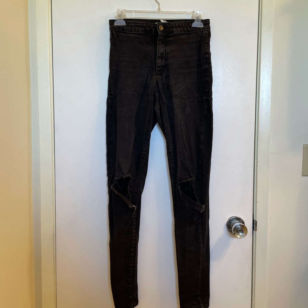 Black Ripped Knee Skinny Jeans